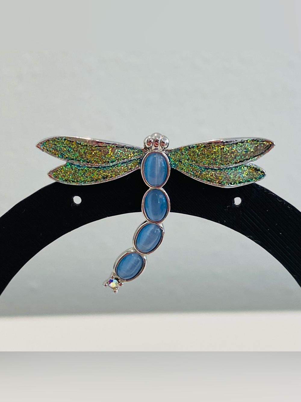 Dragonfly Brooch Pin Green Glitter Wings Oval Faux Blue Cats Eye Silver Tone